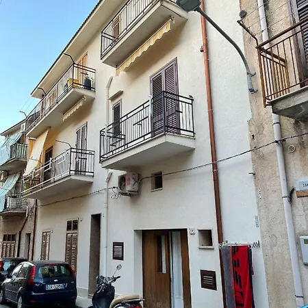 La Casetta Del Golfo Apartment *