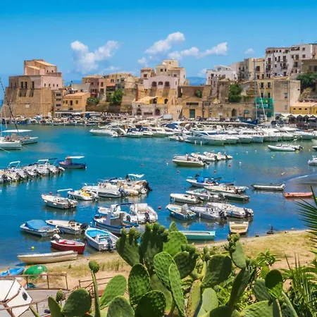 La Casetta Del Golfo Apartment